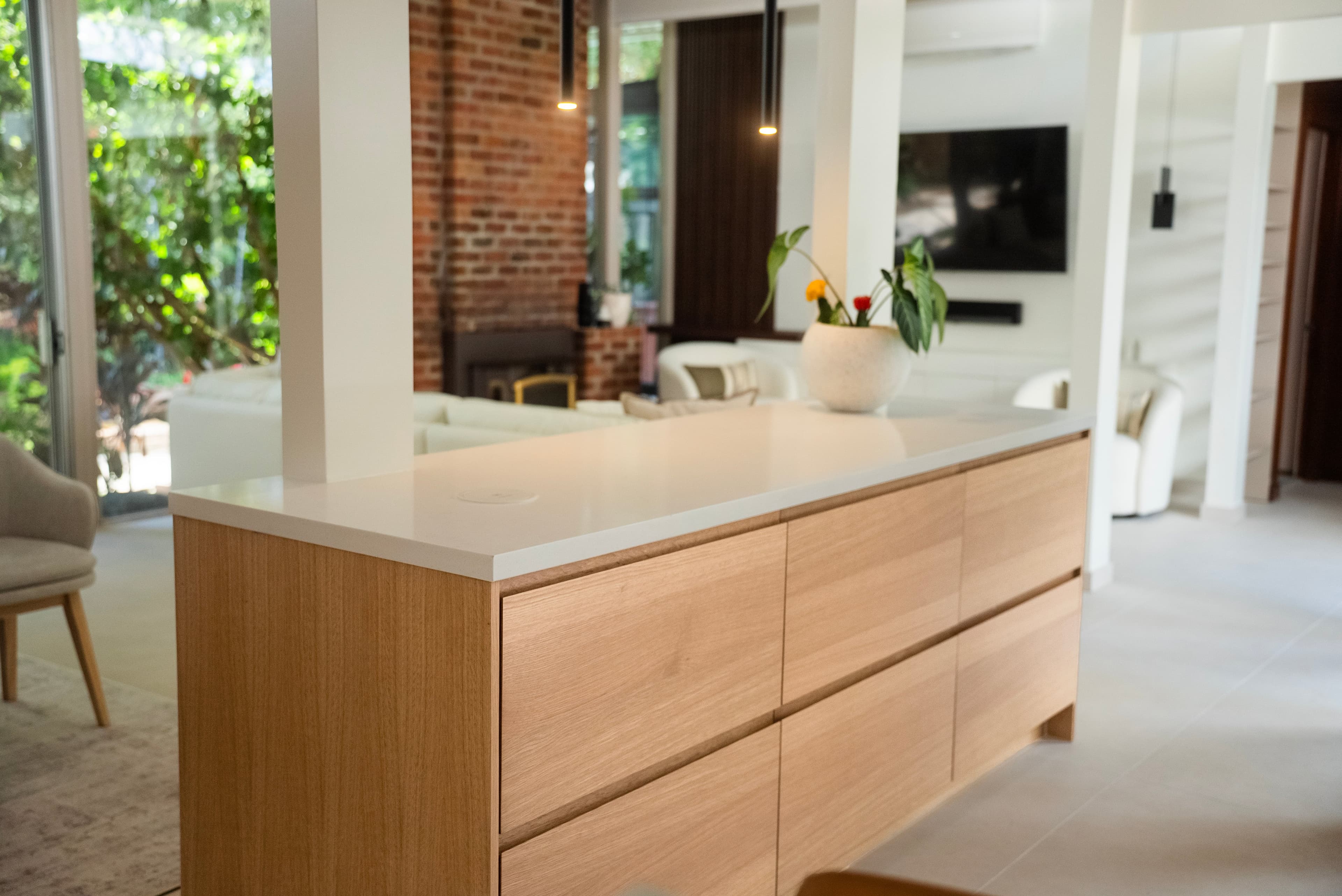 Full view of the white oak kitchen in a Willow Glen Eichler home